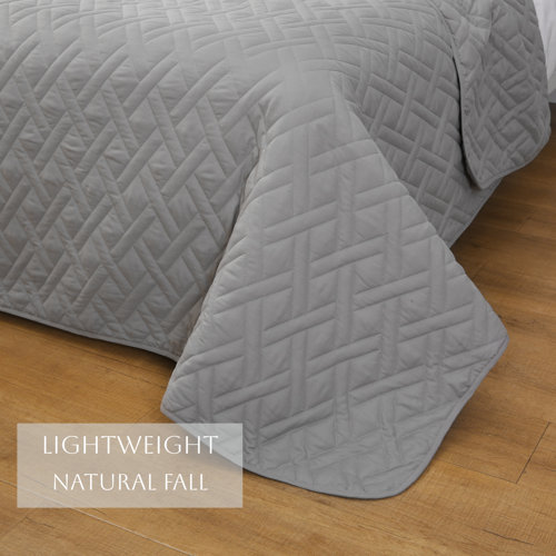 Ebern Designs Lapotin Home Quilt Set 3 Pieces Microfiber Bedspreads